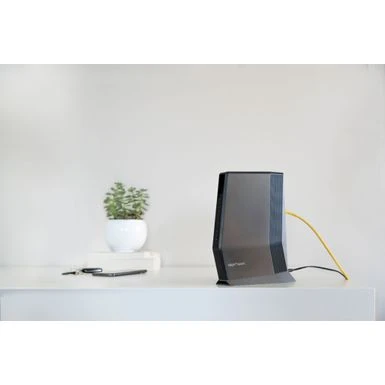 NETGEAR - Nighthawk AX6000 Wi-Fi 6 Router With DOCIS 3.1 Cable Modem - Black - Image 6