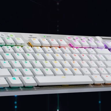 Logitech - G915 LIGHTSPEED TKL Wireless Mechanical GL Tactile Switch Gaming Keyboard With RGB Backlighting - White - Image 9