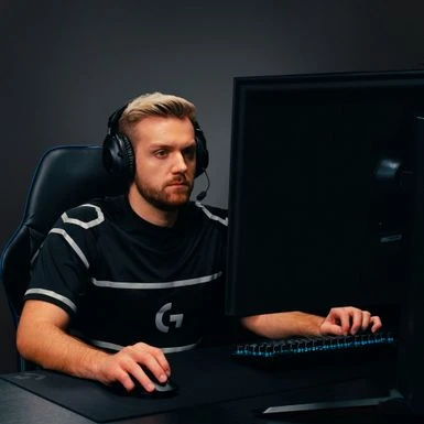 Logitech - PRO X TKL LIGHTSPEED Wireless Mechanical Tactile Switch Gaming Keyboard With LIGHTSYNC RGB - Magenta - Image 8