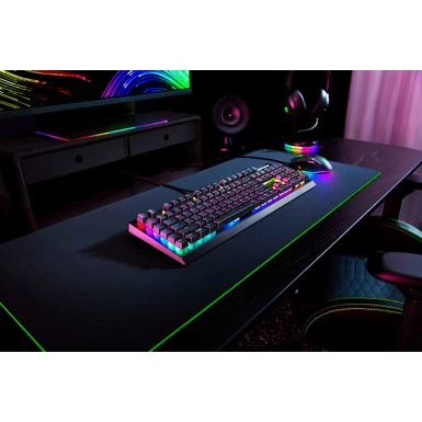 Razer - BlackWidow V4 X Full Size Wired Mechanical Green Switch Gaming Keyboard With Chroma RGB - Black - Image 5